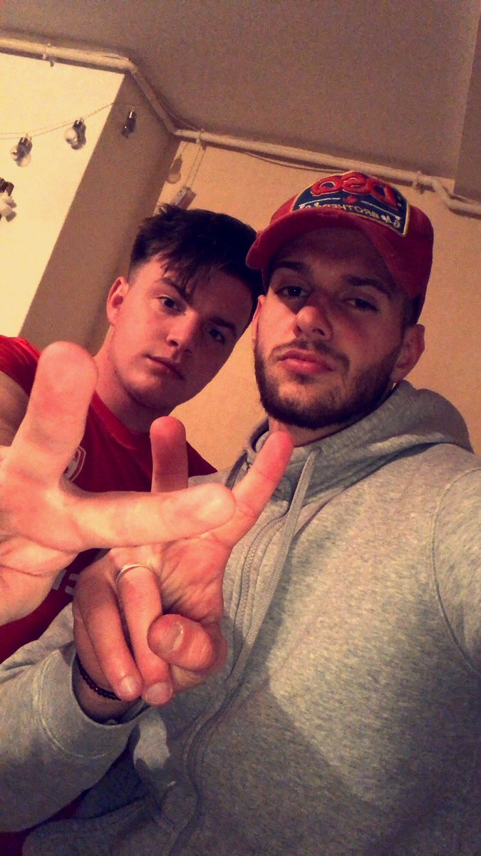 LeoAudoux's tweet photo. 2016-2017    2019-2020 🤞🏼❤️@J___tck https://t.co/fOBRSn3BuT