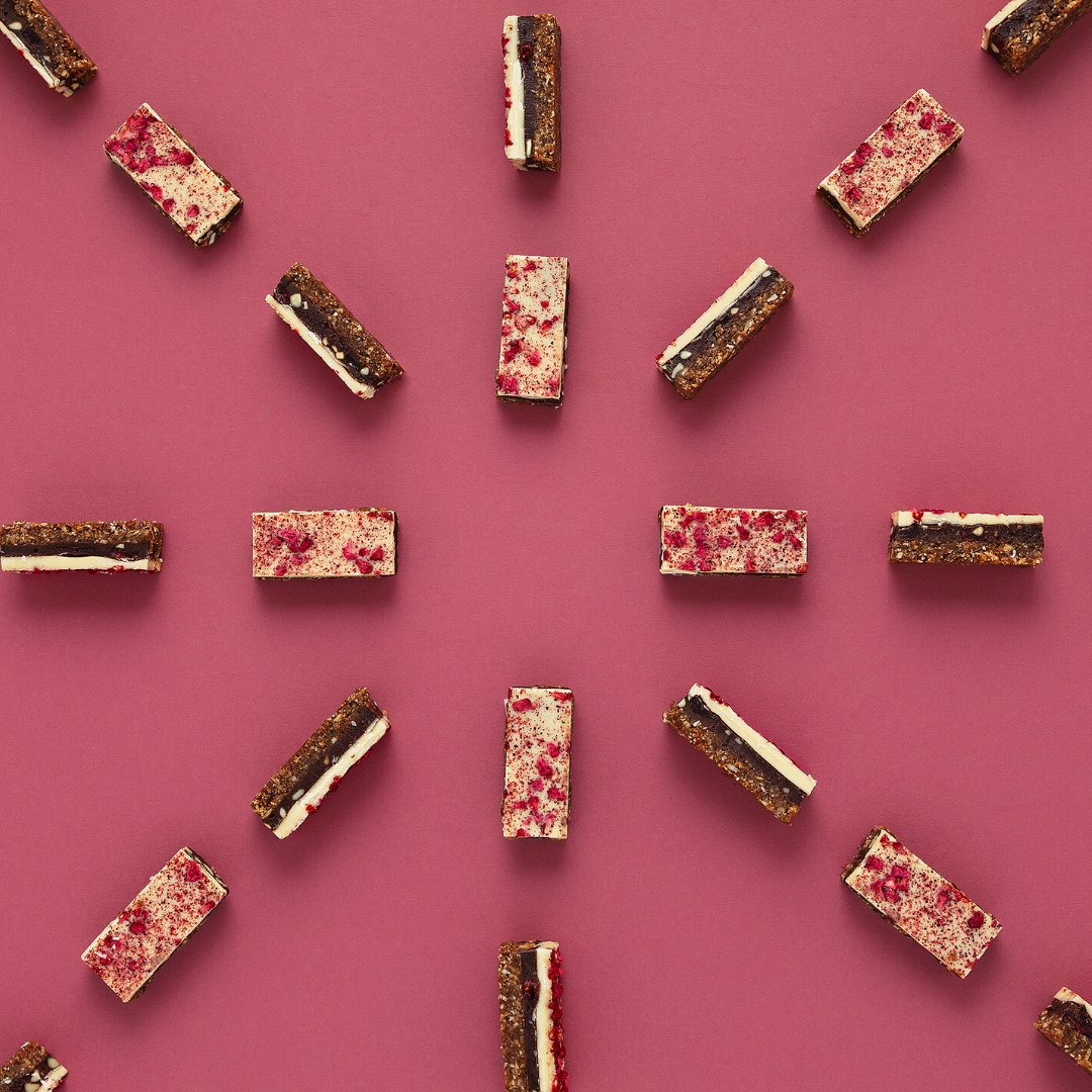 Layered to perfection, berrys, cashews and a whole lot of plant-based deliciousness.
.
.
.
.
.
.
.
.
#vegan #glutenfree #plantbased