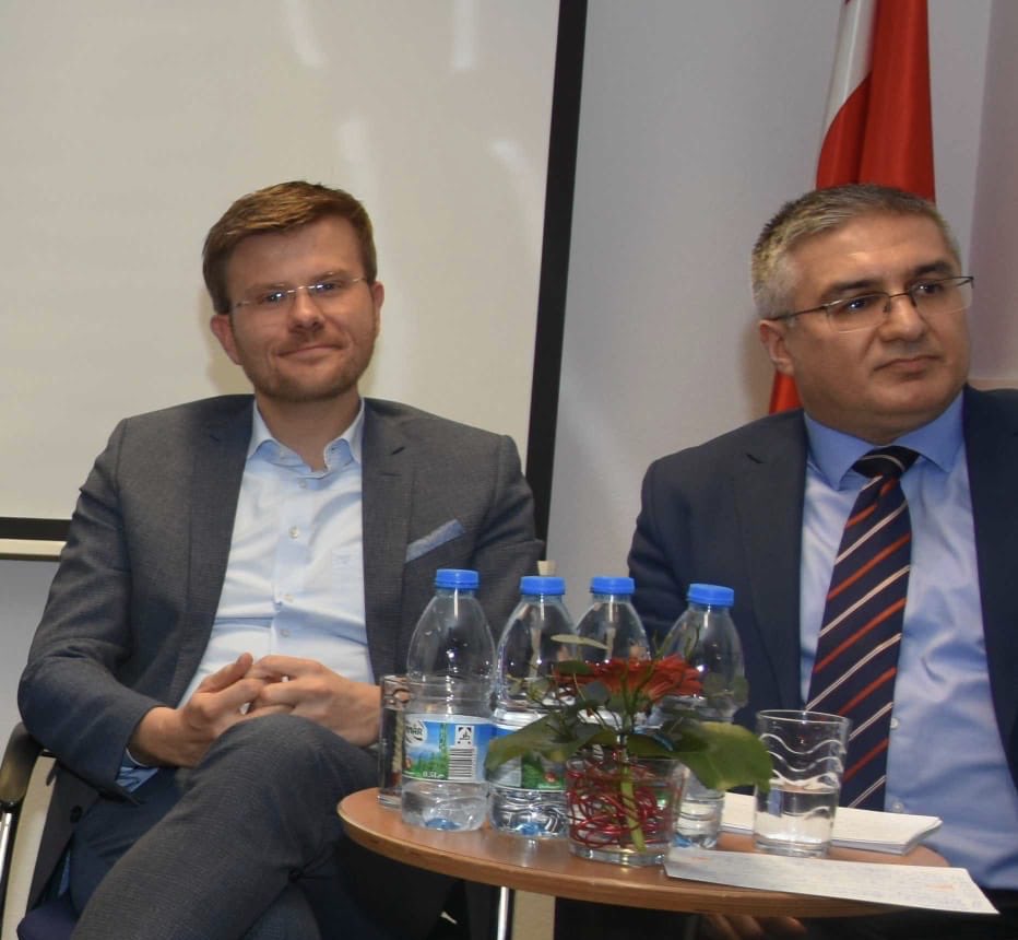 Ismail Akpinar On Twitter Lieber Marcus Konig Wir Gratulieren Dir Zur Ob Wahl Und Wunschen Viel Erfolg Und Eine Gluckliche Hand Fur Unser Nurnberg Allen Ob Kandidaten Ein Dankeschon Fur Einen Sehr Fairen Wahlkampf