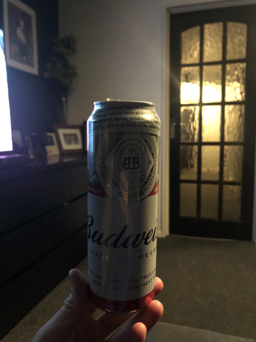 markashton1982's tweet photo. Nice to check in with @joe_howard99 after 8 days in isolation. I want to put on record that I did offer him a beer. He politely refused. #ArtzTeam https://t.co/VgS03bKdBz