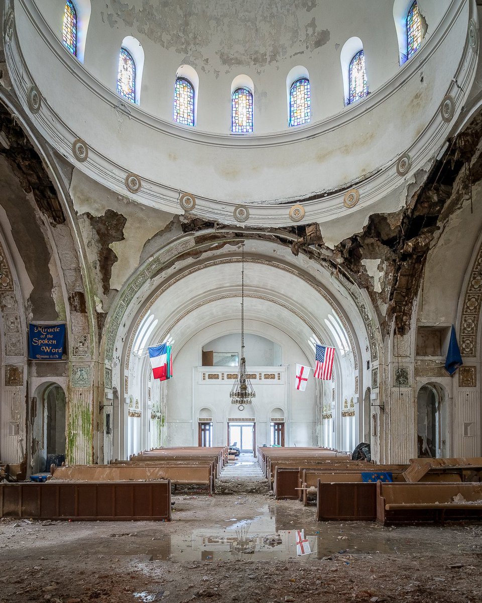 Abandoned church
♡
♡
♡
wanderingsouls.ca
IG: @the_sparkler
TikTok: <a href="/the_sparkler_/">Sparkles✨️</a>
♡
♡
♡
#abandoned #abandonedplaces #urbex #urbanexploration #explore #decay #photography #photooftheday #picoftheday #fineart @worldabandoned <a href="/abandonedspaces/">Abandoned Places</a> <a href="/urbexa_com/">URBEXA 🌐</a> <a href="/urbexers/">⛔ Urbexers.Club</a>