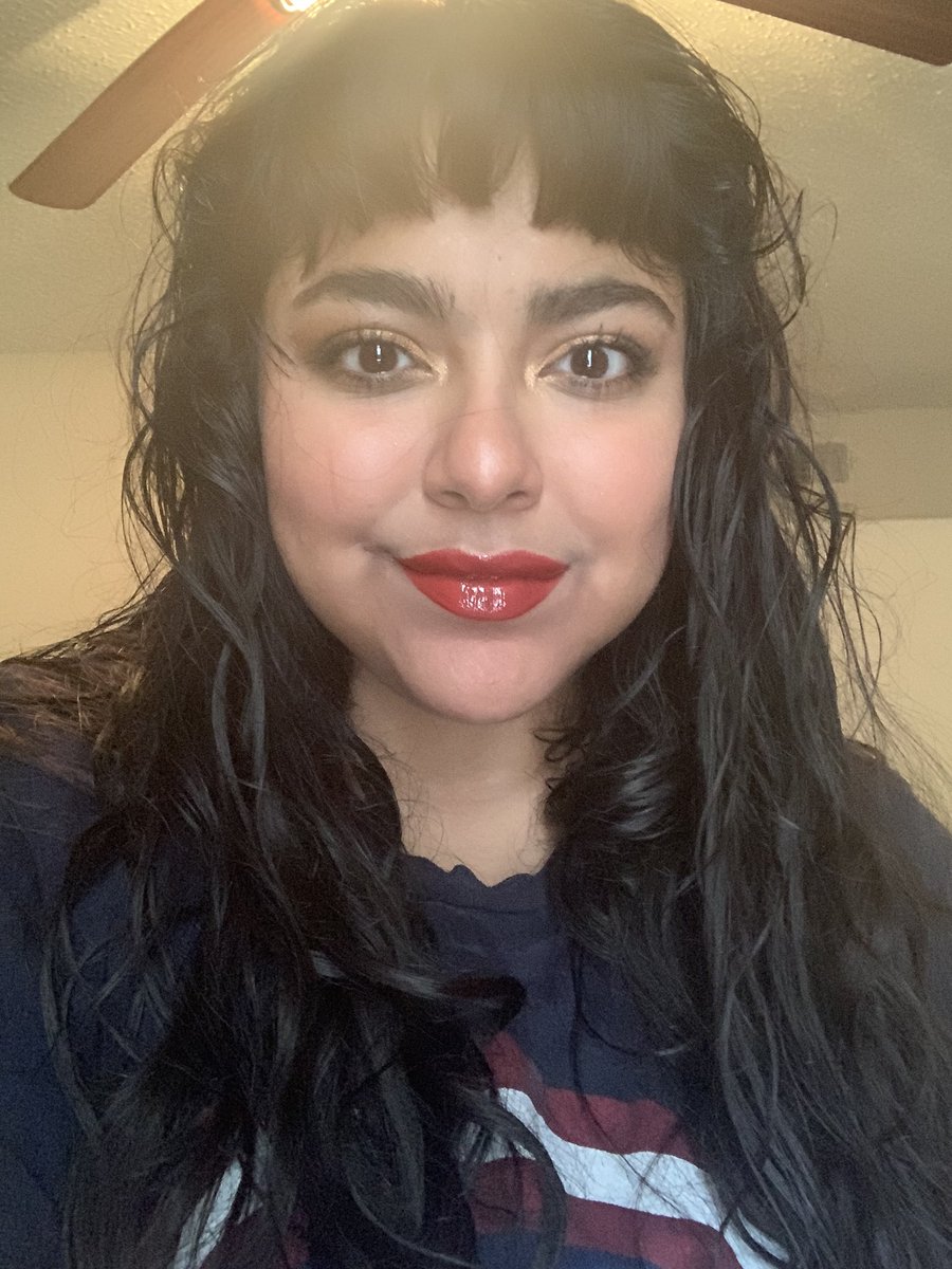 day 15!simple brown & gold eye look with a red lip (i never know what faces to make)