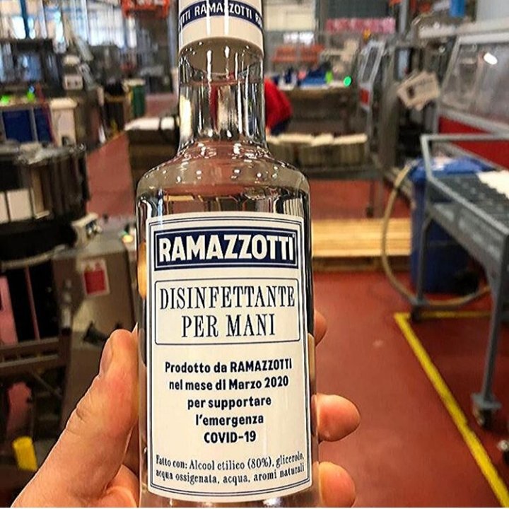 PetrelliR's tweet photo. Anche Ramazzotti,  famosa azienda liquoristica dal 1815, si trasforma  e da una mano. #Covid_19 #COVID2019italia #coronavirus https://t.co/IOwfIpGPD6