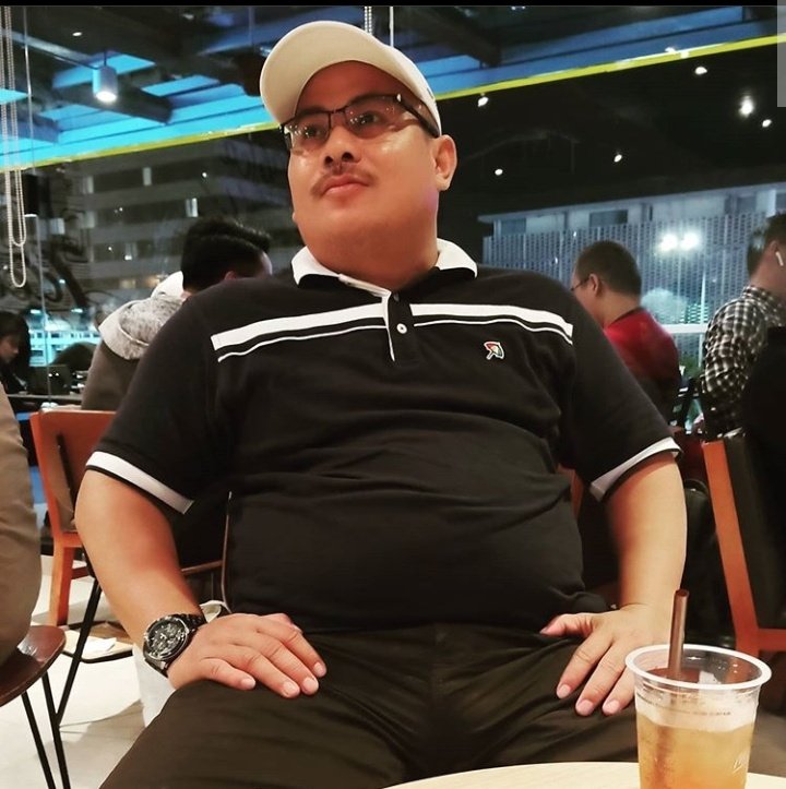 Topgorontalo's tweet photo. Chubby tampan &amp; tongkatx berkepala besar pendek, walau belum bertemu dia niat au kesini nemuin saya, pengen sya tembak.... Kepala bodi bohay selalu ajak vcs jika dia susah tdr malam..... https://t.co/2g5LB7MdRR