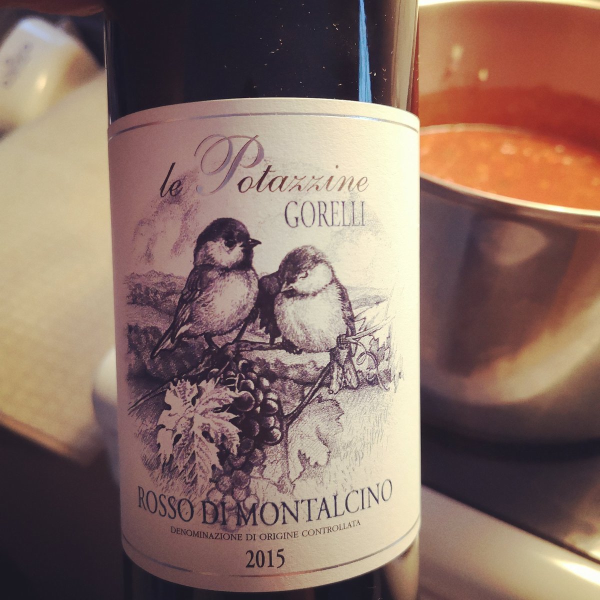 Nothing like a solid rosso and an arabiata sause for a Sunday dinner during this quarantine 💪🏻🇮🇹 #rossodimontalcino #family  <a href="/MorenoEnoteca/">L'Enoteca di Moreno</a> <a href="/LePotazzine/">Tenuta Le Potazzine</a>