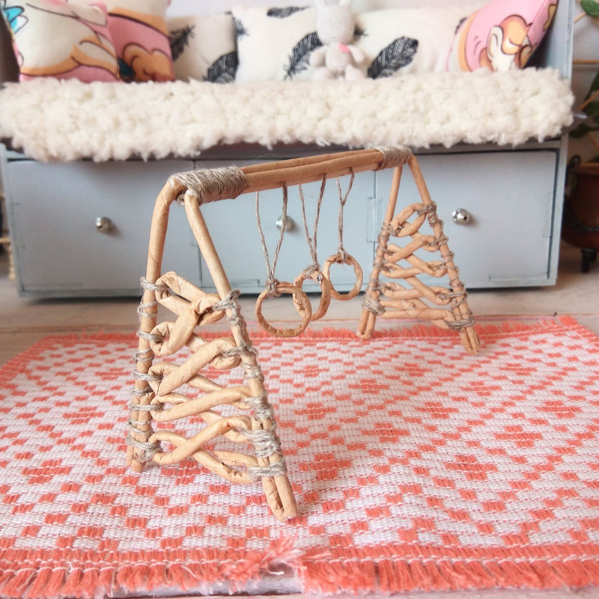 WickerHandmade's tweet photo. Love this. πππ #lenasminiland #miniaturefurniture #dollhousefurniture #ebayfinds #etsylithuania #etsysuccess #dollhouseminiature #handmademiniature #dailymini #modernminiatures #moderndollhouse #minihome #playscale #stylingmydollhouse #dollhousetherapy #bjdfurniture https://t.co/XFGvrfYa0q