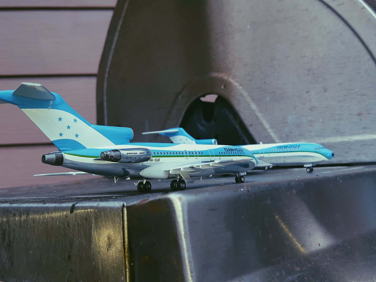 LakeModels's tweet image. Just got my second copy. Love this model 🇭🇳🇭🇳. @Elaviadormodels #sahsa #b727 #modelcollector