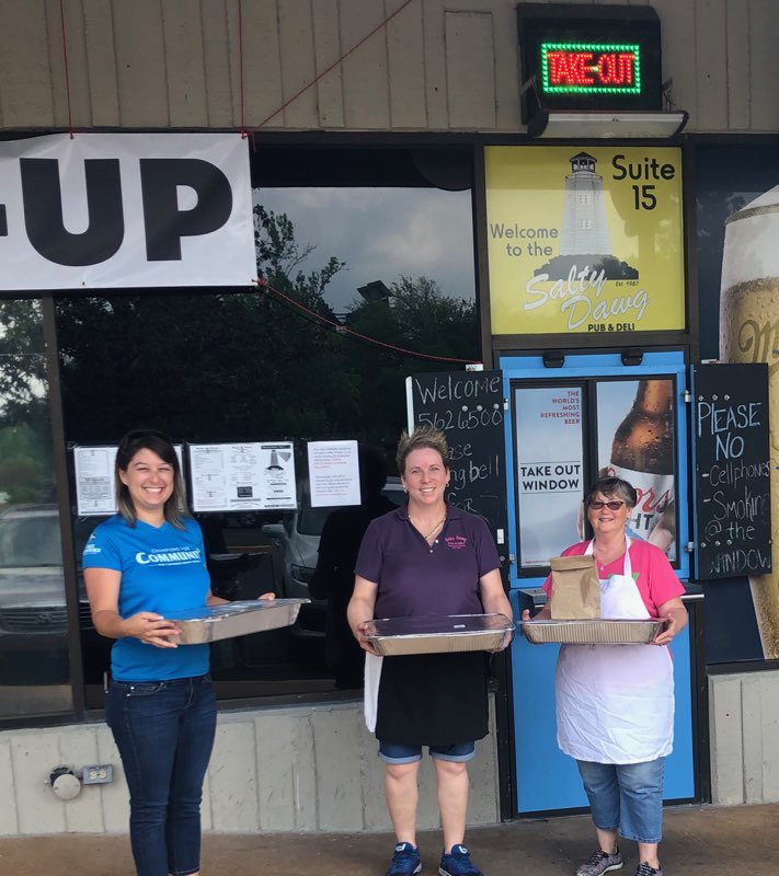 FirstCommerceCU's tweet image. We're in this TOGETHER! #LocalStrong #CUStrong
First Commerce team members spread love to Leon County Dispatch First Responders. Great job, team members, on joining your $25 from FCCU, supporting a local business, and then thinking of others.  #FirstCommerceProud #FCCUProud