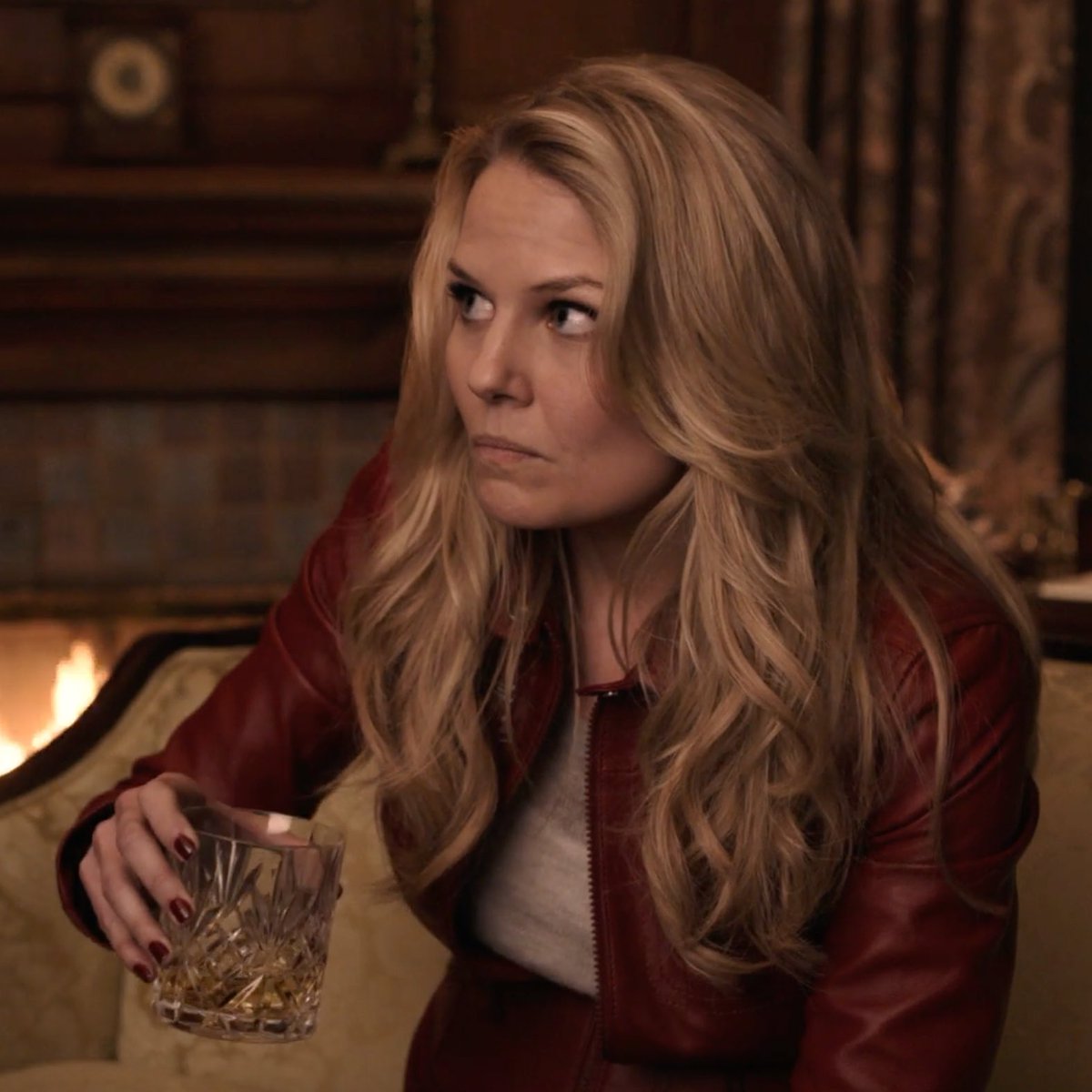 i will never be over the way regina invited emma in for cider just to kick her out after one sip