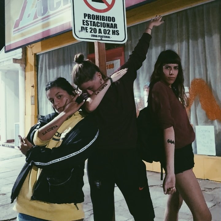 julipontino's tweet photo. #swag #ellas #costa #LaCosta #trappp #mipasionn #adidas #nike https://t.co/ipAsrFrozE