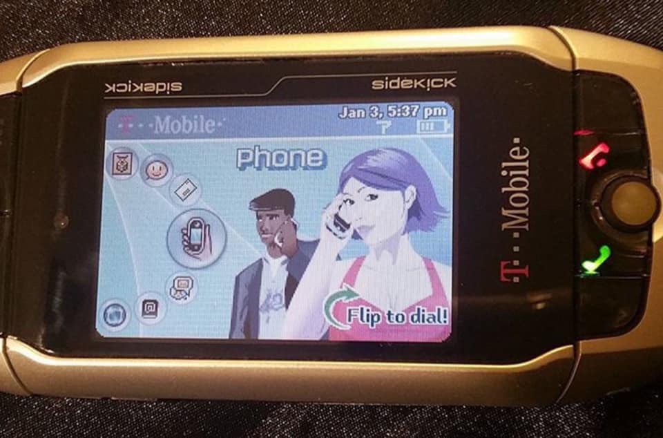 ayopatt's tweet photo. The good days... @TMobile ๐๐ผ #SideKick3 https://t.co/fvpseK0O4D