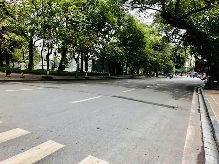 CatLinhhh's tweet photo. Ha Noi photos today. Some float places in Ha Noi. https://t.co/FnIZs7Udt4