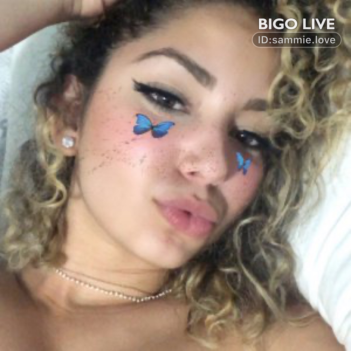 Emanuel2smooth's tweet photo. Come and see 💎sammie cakes💎's LIVE in #BIGOLIVE: Waiting for u 💕  
https://t.co/DltYCoWVsJ https://t.co/hMYhNDwUA9