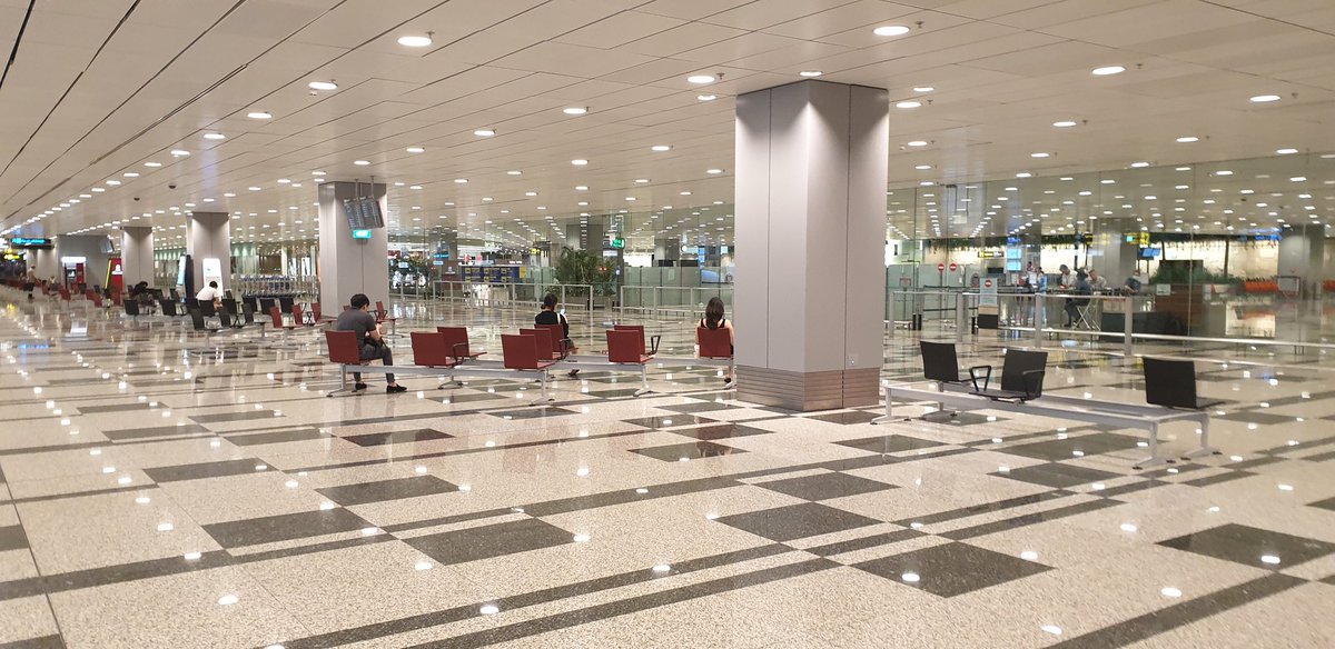 ExoWraith's tweet image. Changi Airport removed seats.