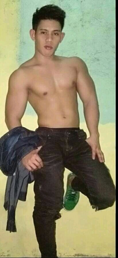 RClavines's tweet photo. Freelance Model 2020 https://t.co/e8iij1xCjO