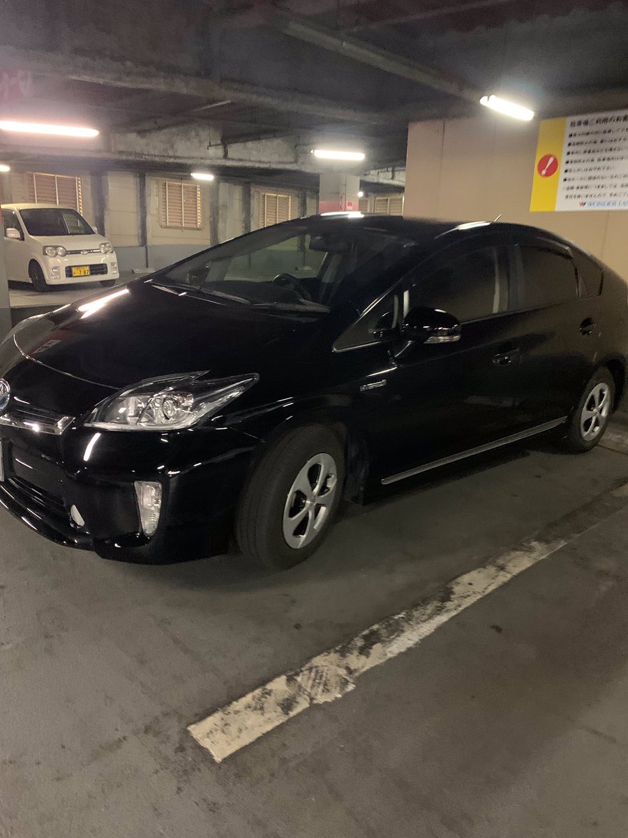 プリウス買いたい方いますか？😁