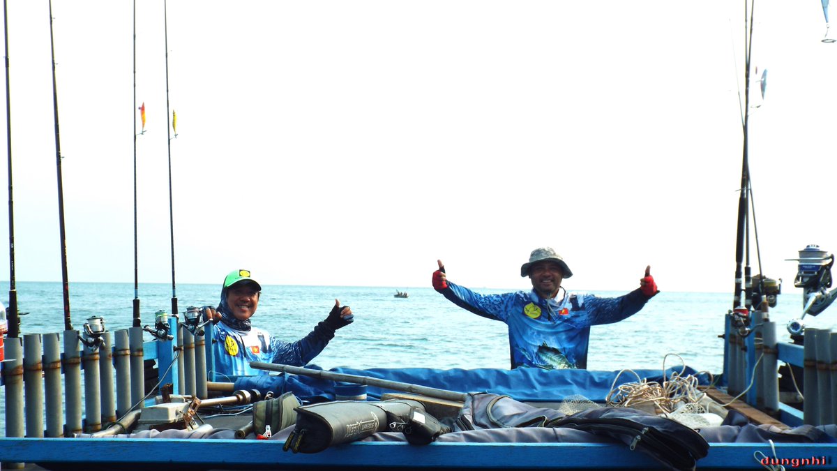 dungnhi01911301's tweet photo. Fishing on the  Danang bay, Vietnam
Mar 29, 2020.
Danang sport fishing club.
Mar 29, 2020.
(1)
...
#travel,#photography,#danang,#vietnam,#fisihing,#Danangsportfishingclub,#fujifilm https://t.co/bHkEgq2PGc