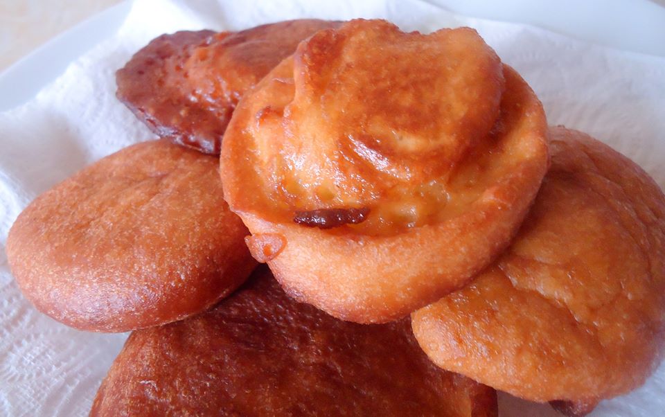 CWShahida's tweet photo. Tasty fried sweet cake
very easy recipe
Recipe: https://t.co/iTbYg8MZcH
#CookWithShahida #পিঠারেসিপি #Cooking #Recipes #Cake
#EasyCooking #EasyRecipes
Like, Comment and Share https://t.co/jYjO7lKUak