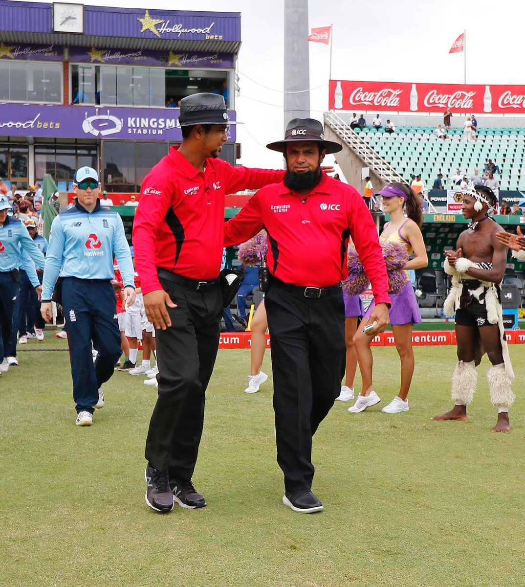 Allahudien's tweet photo. If you are a cricket person please join the challenge of posting a cricket photo. Just one picture, no description. Please copy the text in your status, post a picture and look at some great memories/pictures. https://t.co/cr19c152W8