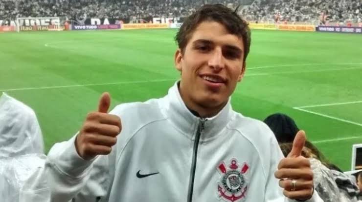 DepressaoTimao's tweet photo. Joga y joga até vencer https://t.co/bfNuu1hTic