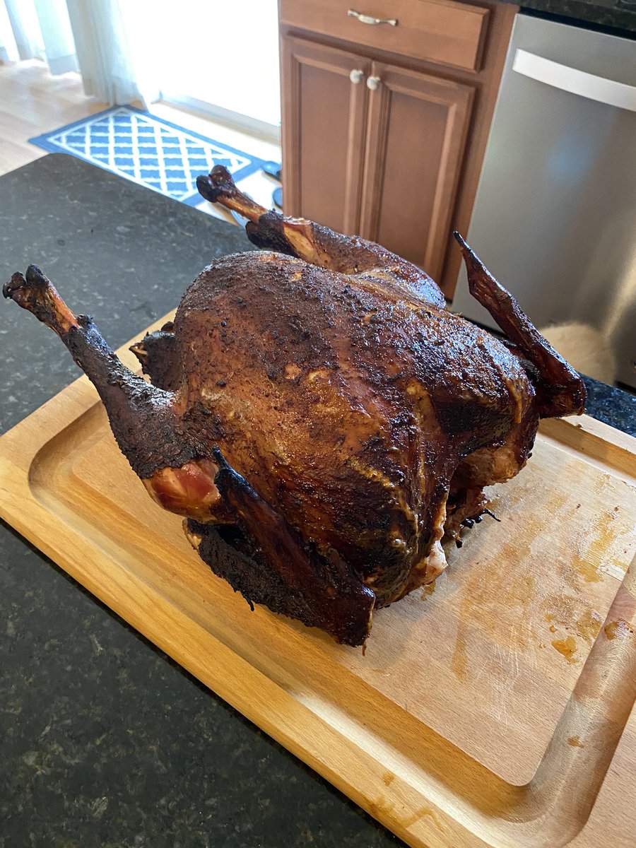 R_Hask29's tweet photo. @BigBills92 Had to make room in my freezer. Finally got around to smoking the holiday turkey today as well. https://t.co/tTvs1v1TtX