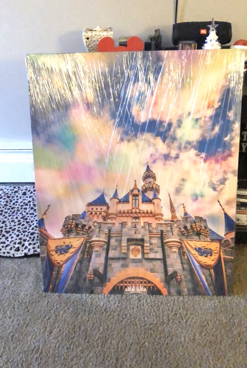 disneywjoseph's tweet photo. GIVEAWAY #2! 🐭💫 
spreading disney magic!
to enter:

1.) RT/like this post
2.) follow me here @disneywjoseph 

bonus:
3.) tag a friend below
4.) follow my https://t.co/2uNc8rl8QL

winner gets a 16x20 canvas print of their choice (all my photos available) below are some examples https://t.co/pNTTmPQiWZ