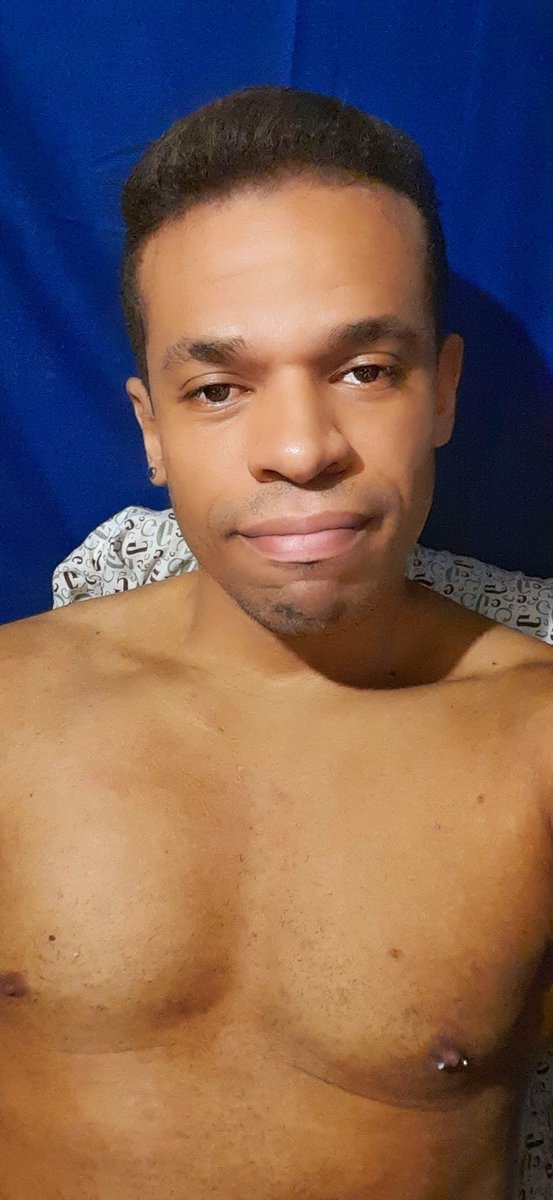GuihMenegatti's tweet photo. 40tena - Dia 10
.
.
.
#Quarentena #40tena #TrancadoEmCasa #EmCasa #Previnir #Deitado #CamaMelhorAmiga #HomemDeÓculos #NegrosRJ #NegroLindo #BoyRJ #MeninoDoRJ #GarotoRJ #Brasil #RioDeJaneiro #RJ #Errojota #Laranjeiras https://t.co/O4a6uoI0zh
