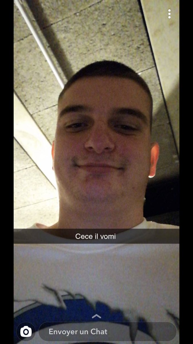 Justin_1805's tweet photo. Ehhh ça yest la vingtaine mon bestio, bon anniversaire!!🎂 on est ensemble depuis le début 💘💘sinon a part ces mots doux, on se met la race quand?? https://t.co/D70w0uyGVT