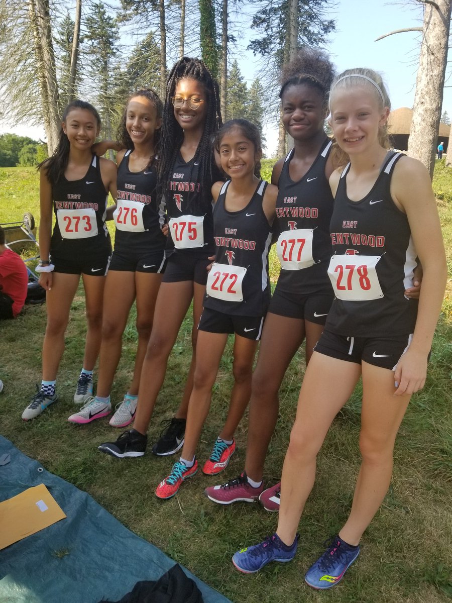 sstephenson4ek's tweet photo. @RockfordXC @NVilleGirlsXC @MrORuns @coachtesta @nvilleathletics @CoachRemtema @coachjayjohnson @MilfordXC All American boys shuttle hurdle relay, EK Girls T&F, All American girls shuttle hurdle relay, EK Girls XC. #coachingrocks I challenge @VThomasma @EKTracknField @schalkruns @EK_Distance to the coaching pic challenge. You have 24 hours to post!! https://t.co/6aFxkTmw75