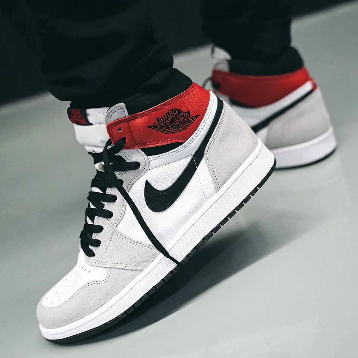 jordan 1 smoke grey on foot