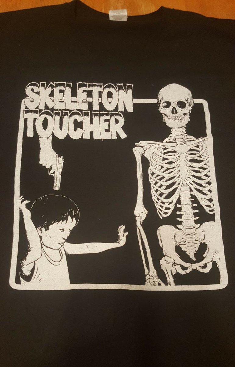 Skeleton_Touch's tweet photo. #SKTR Design #002 “XXX Maniak” HQ, breathable 50/50 blend Jerzees brand.
Printed with 2 ink colors. Front: #SkeletonToucher Back: #XXXManiak
Sizes: S-XL avail.-$16.66 each including shipping in the US!
DM to order. #trapmetal #streetwear #brand #darktrap #deathmetal #goregrind https://t.co/nGanwDeRSd