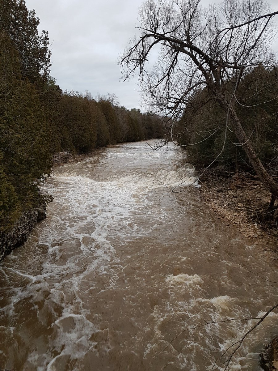 TimPyke44's tweet photo. The Irvine river is flowing fast tonight! https://t.co/wVB0PNFjBh