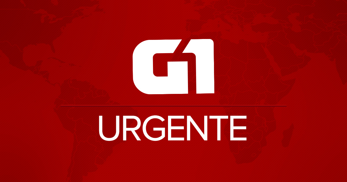 g1's tweet image. Twitter apaga publicações de Jair Bolsonaro por violarem regras da rede. glo.bo/2UraEmJ #G1