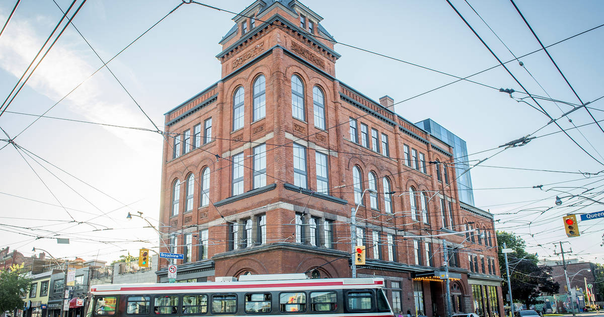 The Broadview and Gladstone Hotels close in Toronto despite being essential businesses bit.ly/345Mwtr #Toronto