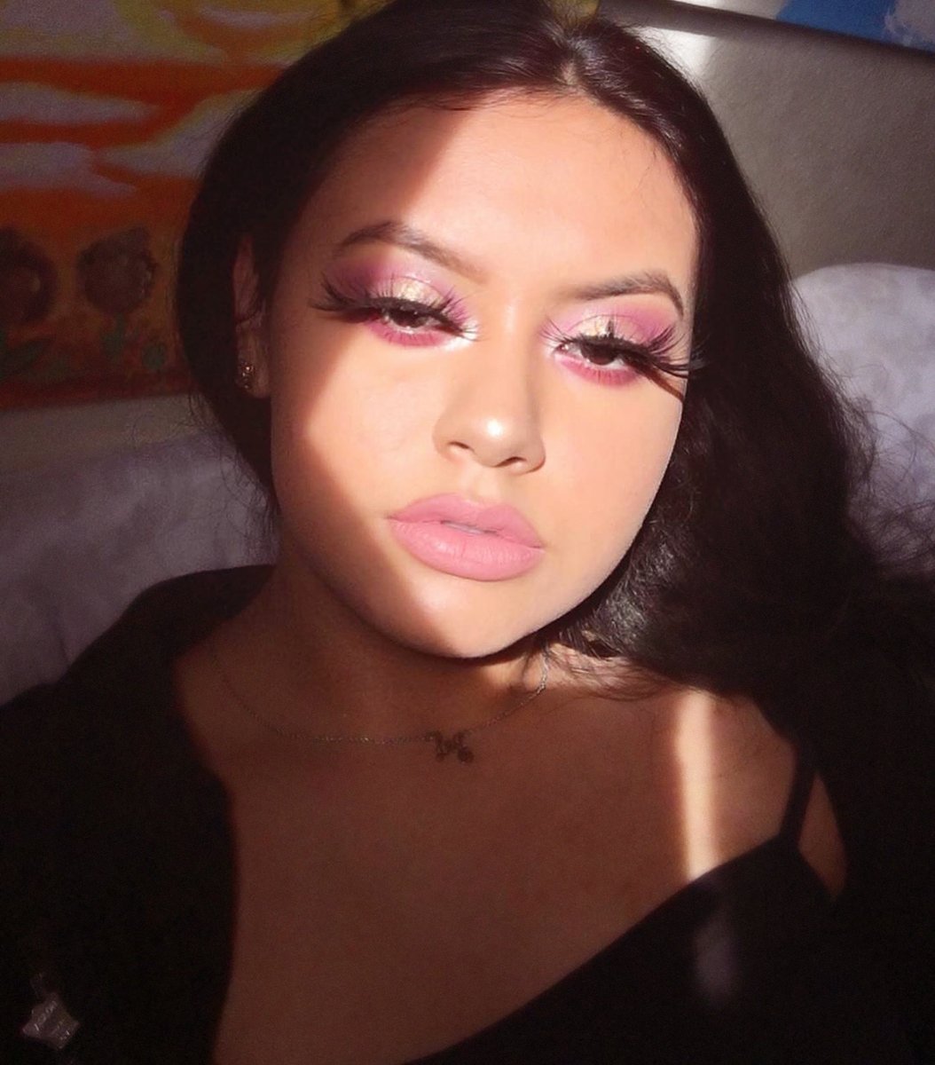 shopmissa's tweet photo. @muahmarii wearing our #aoa #dropfoundation in the shade Honey Beige! https://t.co/EbKYH0TcN3