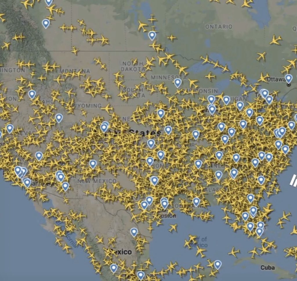 colley73's tweet photo. At this point I’d be happy with the Cdn/US border being closed until Sept. This is the flight map for March 29. #StayHomeSaveLives https://t.co/ZHmz5mSDpE