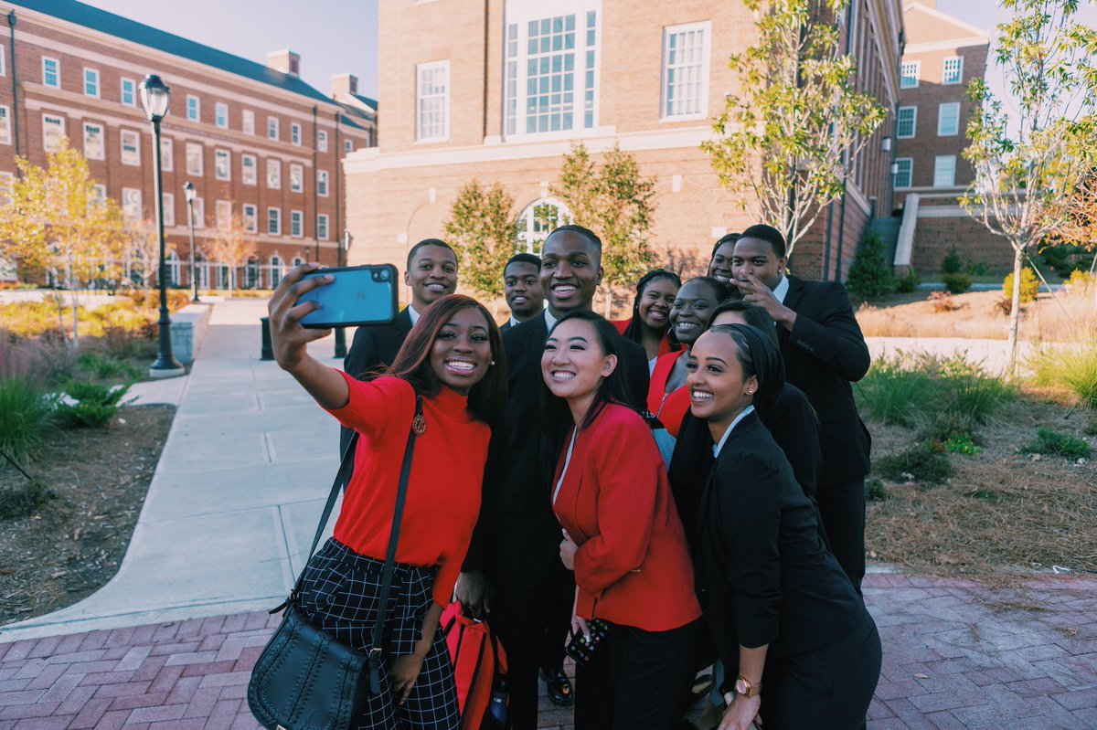 ugaMSSA's tweet image. Thank you to @universityofga’s Minority Student Science Association’s 2019-2020 Executive Board for an amazing year so far 🐾👨🏿‍⚕️👩🏽‍🔬👨🏾‍💼👩🏻‍⚕️🐾