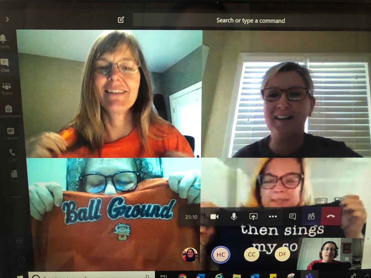 lisabges's tweet photo. Teachers conferencing across grade levels. #BGESTEM https://t.co/yEbC2fO3Id