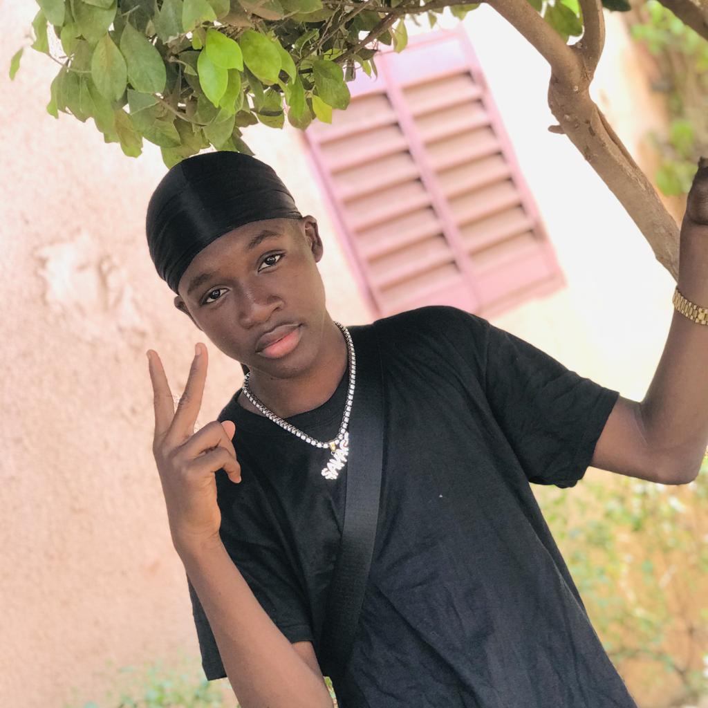 OgWeei's tweet image. #NouvellePhotoDeProfil