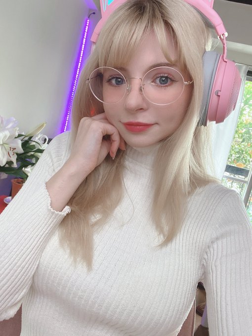 Twitterのコスプレ画像15
