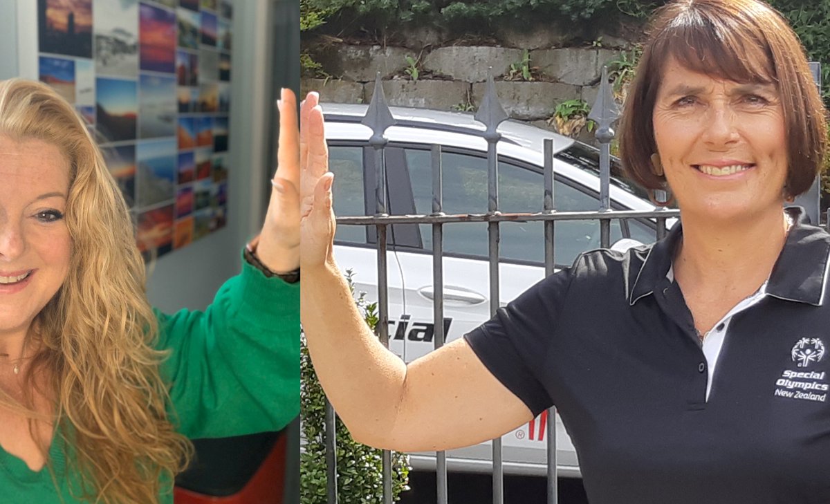 SpecOlympicsNZ's tweet photo. 😄 #VirtualHigh5 between NZ and GB 🖐🖐

@SOGreatBritain's  @CEO_SOGB and @SpecOlympicsNZ's CEO, Carolyn Young 💞 

We might not be together in the same room right now, but we can still connect.

You're next @SOHawaii🖐

#UnifiedHigh5 #UnitingAcrossTheWorld #SONZPositivity https://t.co/Sn7jOOjWw8