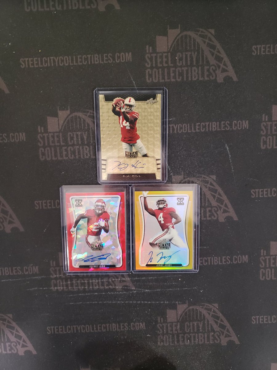 SCCTradingCards's tweet photo. Wow! Three #OneOfOnes from @Leaf_Cards #MetalDraft in our #SteelCityBreakRoom #TylerPullsFire https://t.co/np3ZFxAh6s