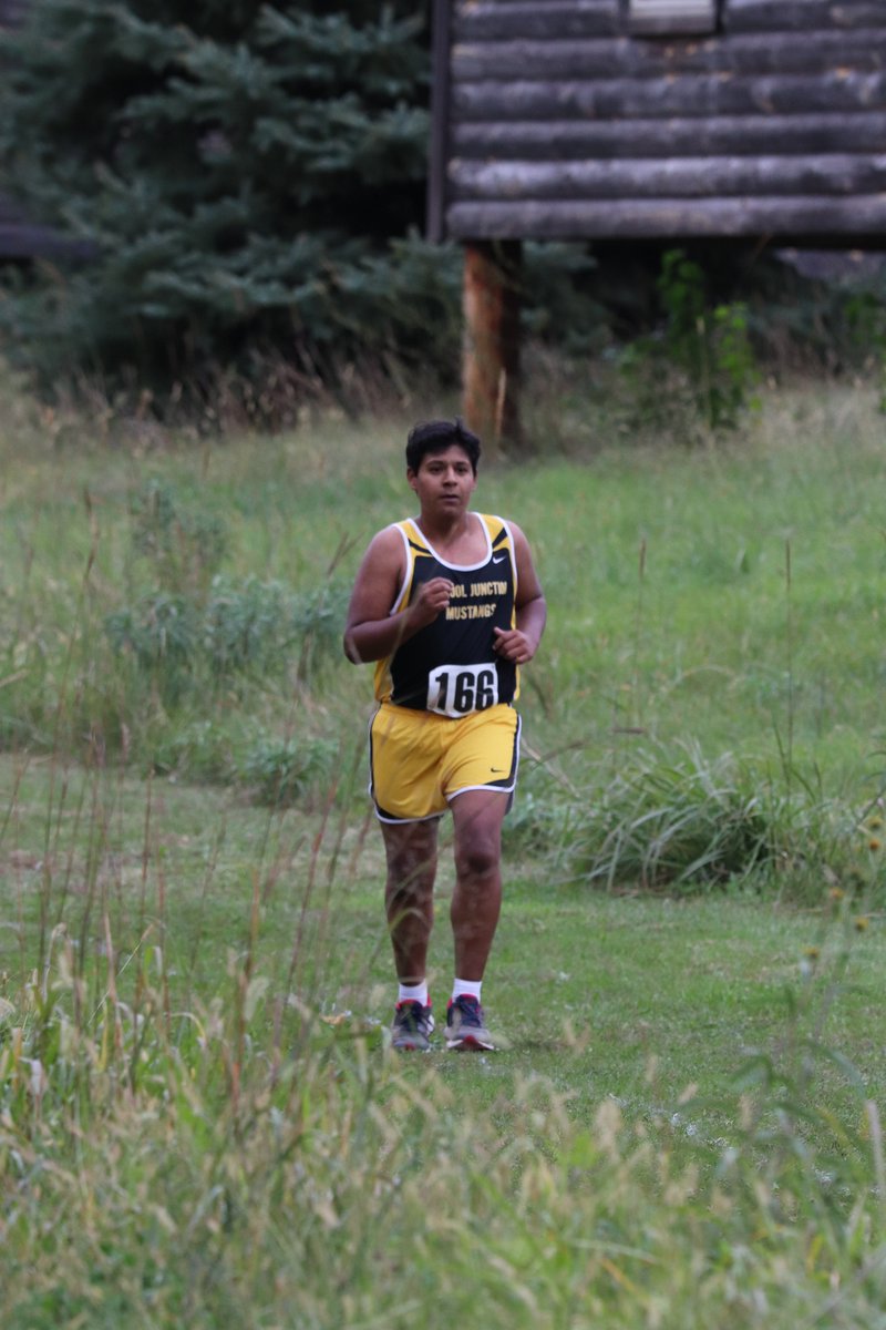 LJSSportsWagner's tweet photo. "They all turned around and said, ‘We’re going to finish this together.'"

Inspiring story of McCool Junction cross country runner, and the competitors who supported him, earns national award (Jay Slagle photos): #nebpreps
https://t.co/qZxPgRDHQ5 https://t.co/3C9PSXAFRW