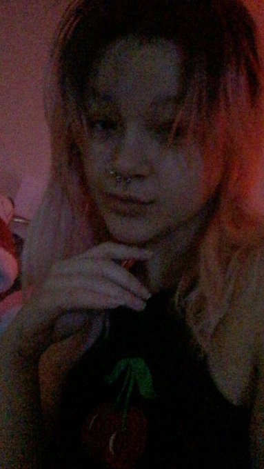 Hiiii🖤 https://t.co/vmsjXhzmY2