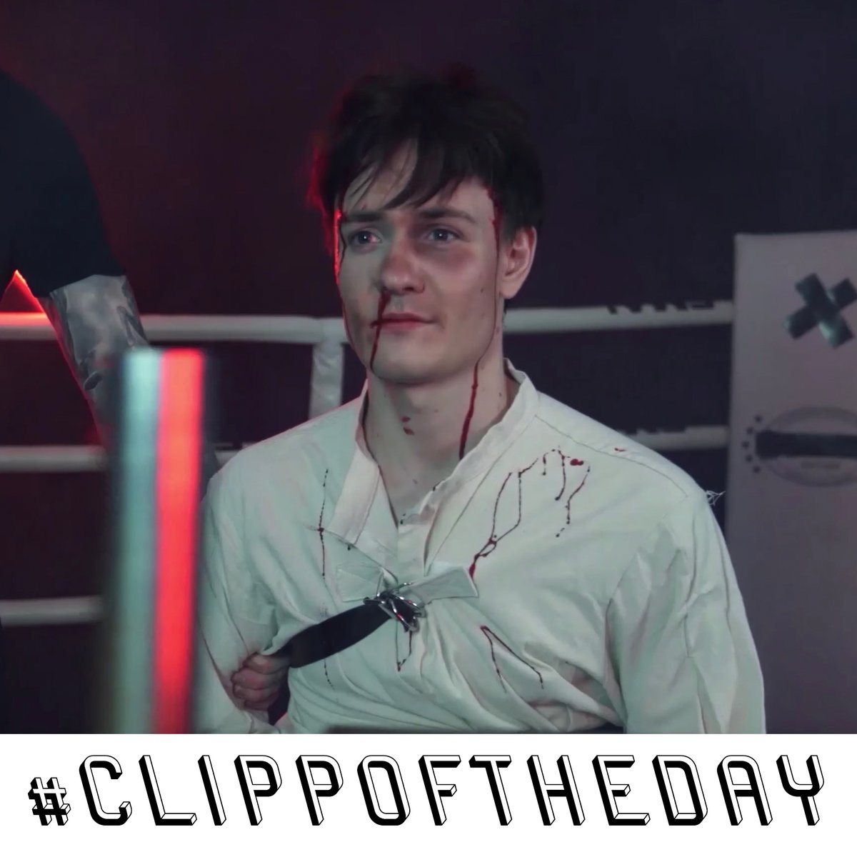 CLIPPEDTV's tweet photo. #CLIPPOFTHEDAY @slinkysounds - Crazy

Making great use of limited locations, the performance-narrative blend tells a dark gangster tale in a particular style with a lot of colour and bombast. The performance is intercut well with the unfolding torture scene.

Director: @TomSimin https://t.co/OPmKtl7G7L