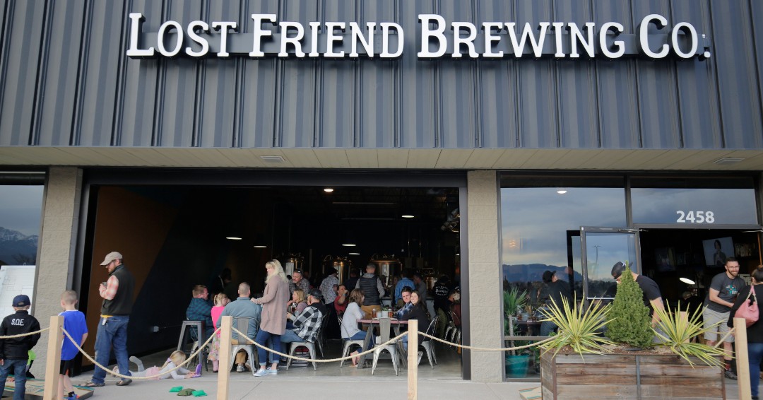 We really miss you guys. We can't wait until our taproom is filled with family and friends (and their dogs) again. 😫😍💕