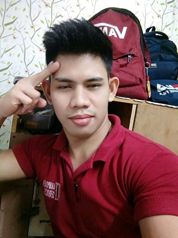 RClavines's tweet photo. Handsome Guy https://t.co/bbvLG6ovmY