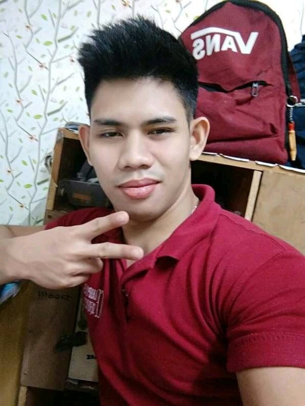 RClavines's tweet photo. Handsome Guy https://t.co/bbvLG6ovmY