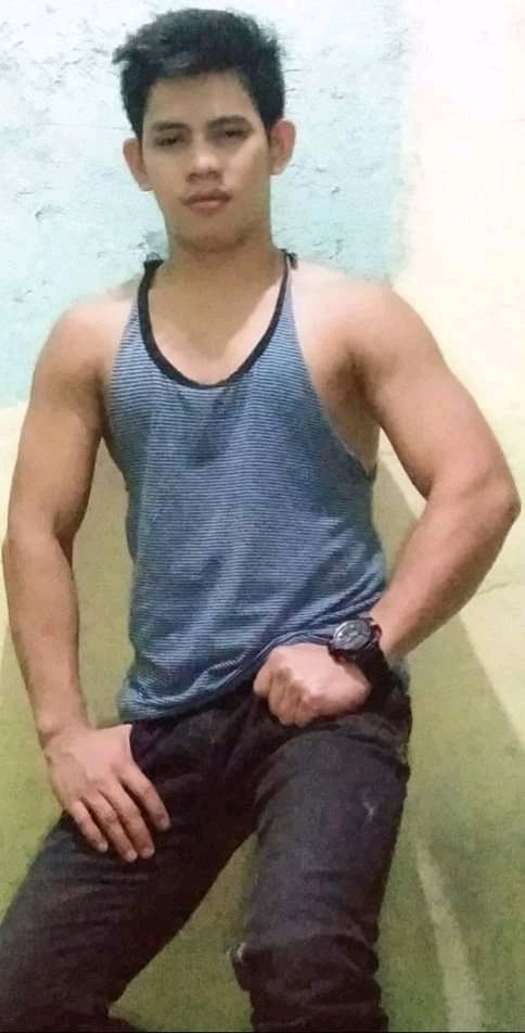 RClavines's tweet photo. Gym Coach https://t.co/AOCyeZrHhZ