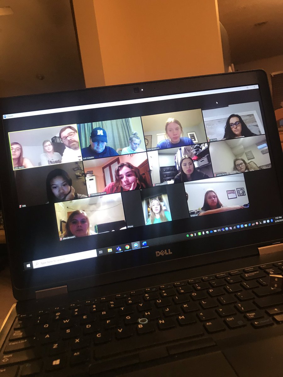 NeGold18uSchaef's tweet photo. I knew I missed softball, my close friends even check on me often to make sure I am ok ๐...but I didnโt realize how much I missed my team until tonight! Kicking off 6-week โBrain Timeโ virtual sessions! Love you, Gold! #mackisajokester #facemerge #rollgold https://t.co/JeJUuV8sou